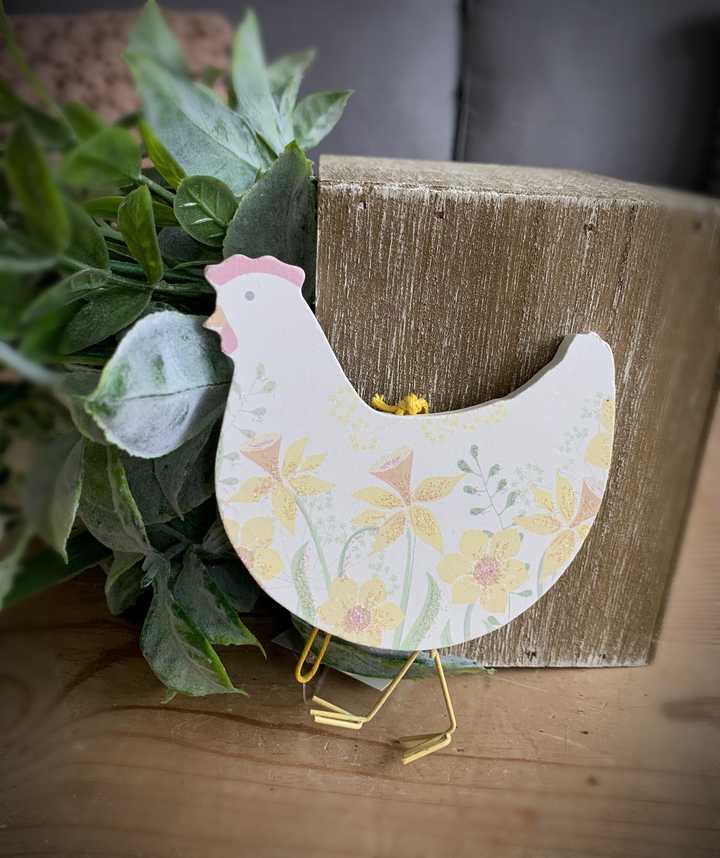 Daffodil Hanging Easter Chicken