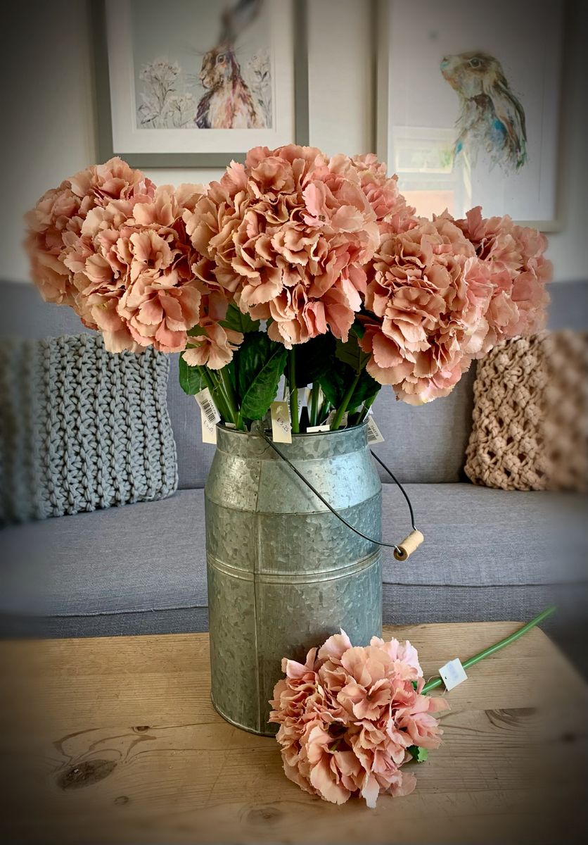 Peach Blush French Hydrangea Stem