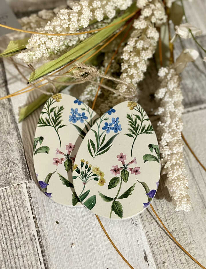 Primavera Wooden Hanging Egg