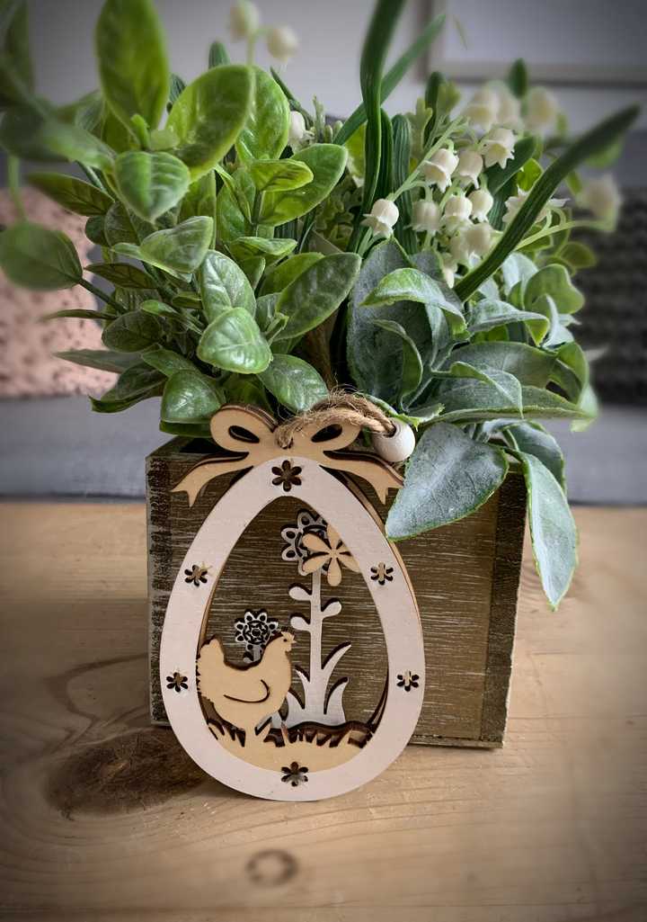 Wooden Cut Out Hen Easter Egg 