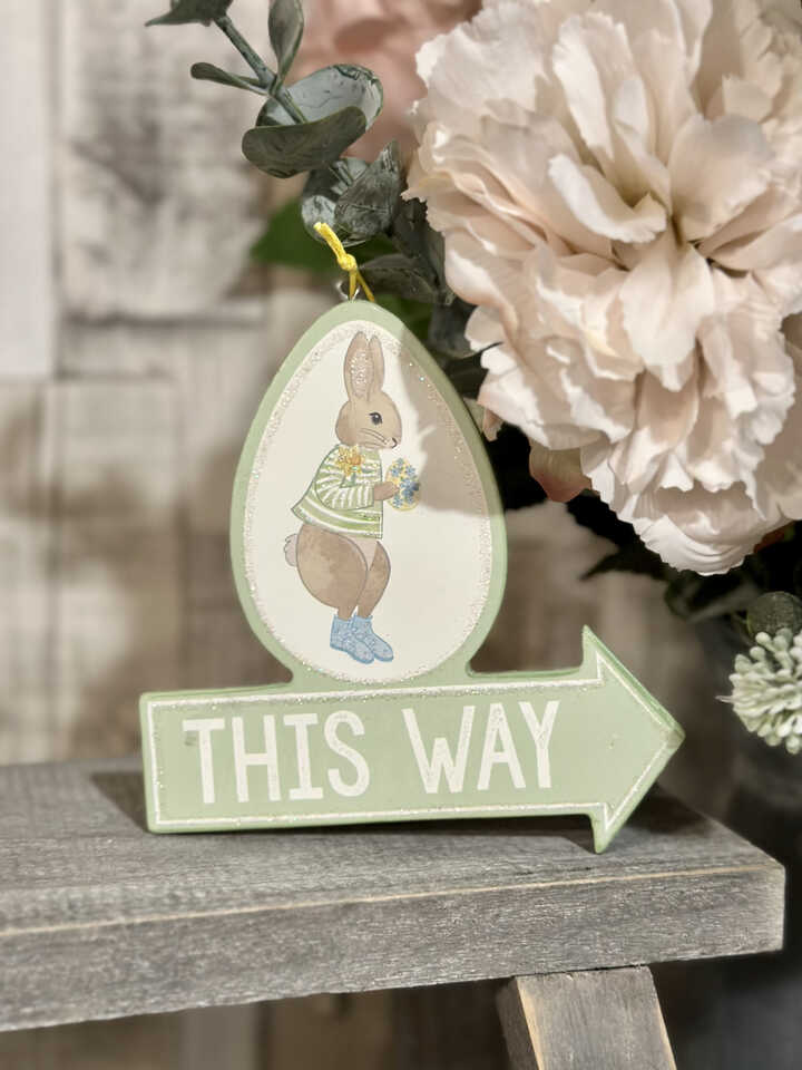 Green This Way Easter Egg Hunt Arrow