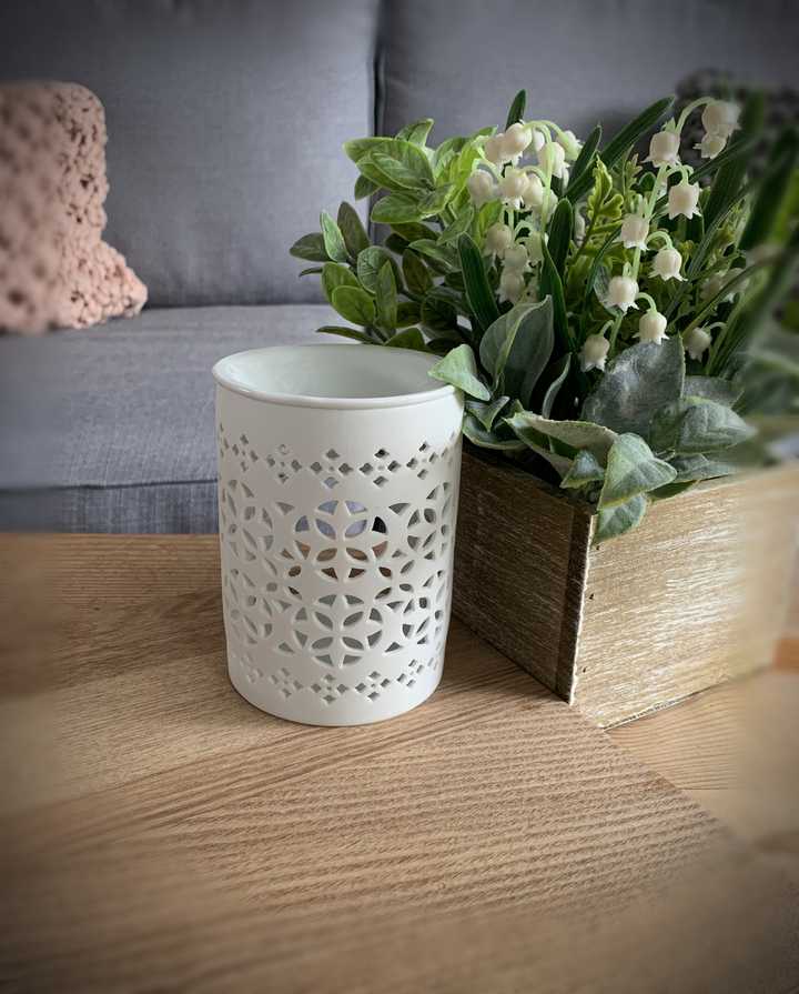 Lattice Matte Cut Out Wax/Oil Burner