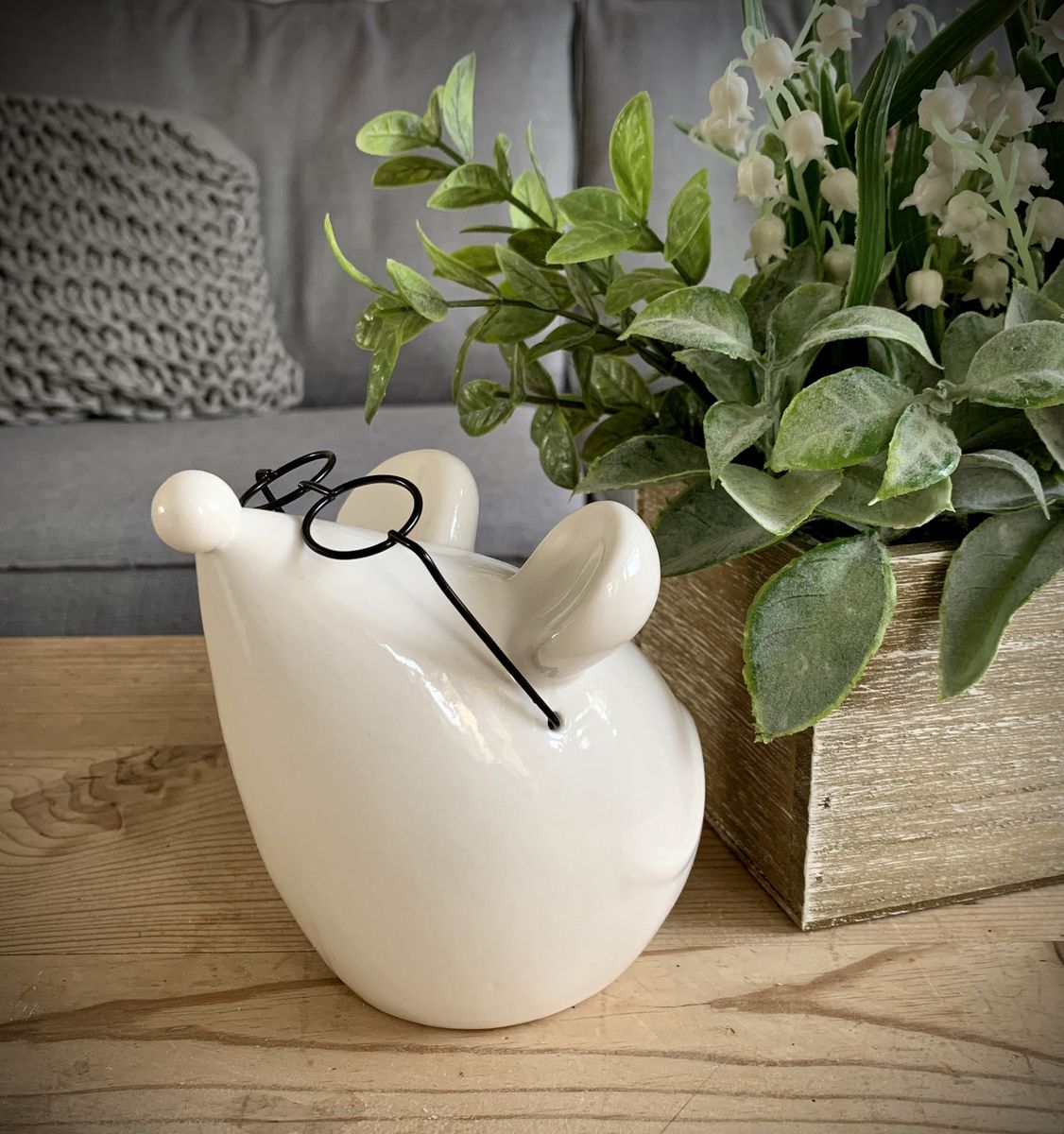 White Ceramic Mouse With Glasses - Large