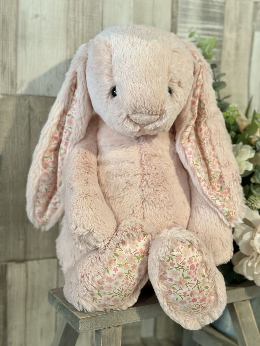 Huge Blossom Blush Bunny 'Cherry'