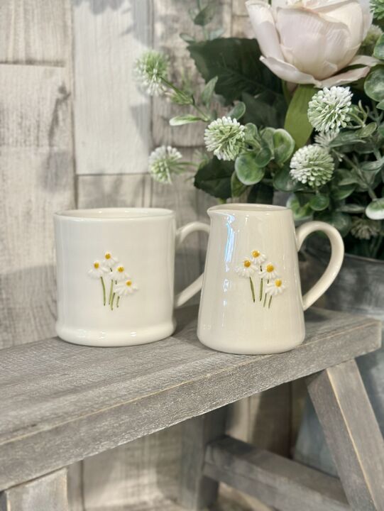Gisela Graham White Daisies Mini Stoneware Jug
