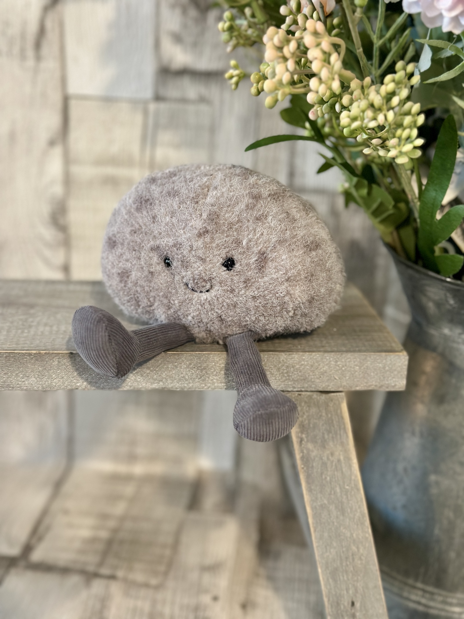 Amuseables Pebble