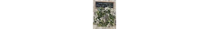 Eucalyptus &amp; White Berry Wreath 