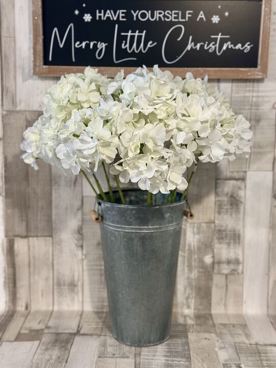 Ivory Thin Stem Hydrangea Stem