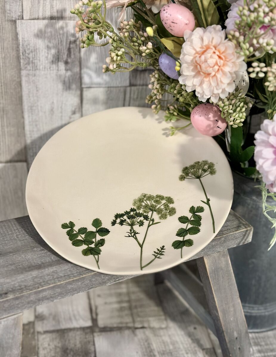 Spring Hedgerow Stoneware Plate