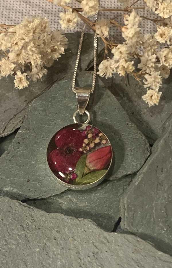 Sterling Silver Bohemia Poppy/Rose Round Necklace