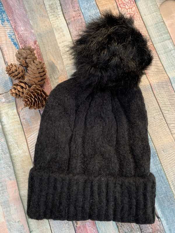Black Chunky Knit Bobble Hat