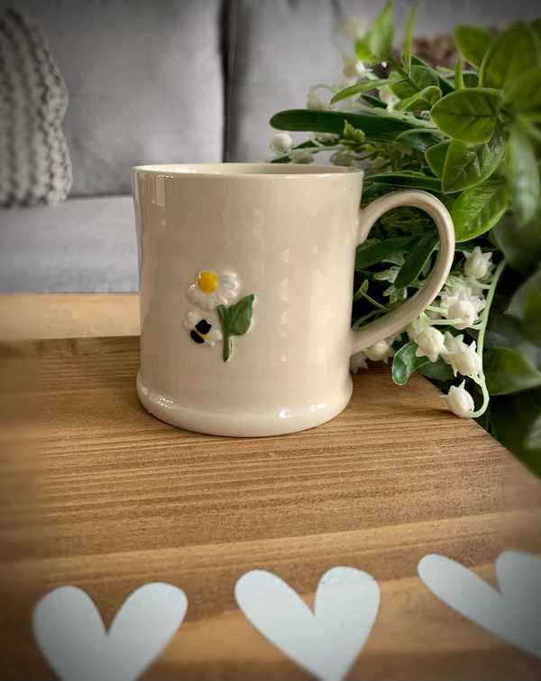 Daisy & Bee Stoneware Mini Mug
