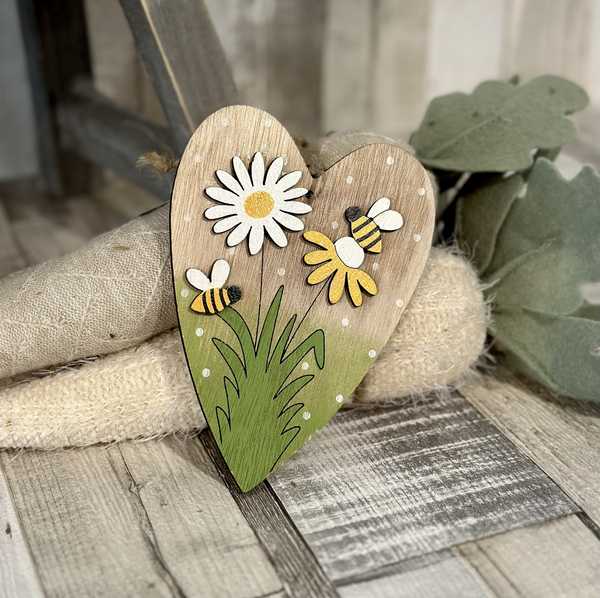 Rustic Daisy & Bee Wooden Hanging Heart